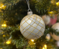 Holiday Glow Ornament 4x4in