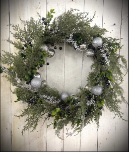 Winterberry Dazzle Wreath