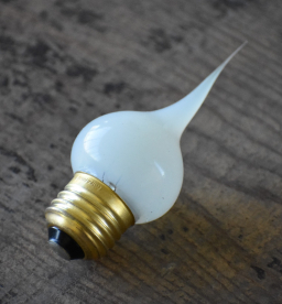 Silicone Bulb, 7.5 Watt 1/Pkg