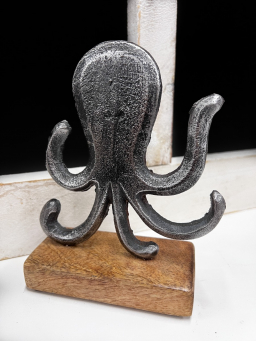 Iron Octopus Stand 4.5x6in