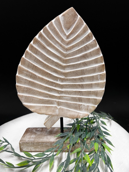 Wooden Carved Leaf 6.5x9.5in