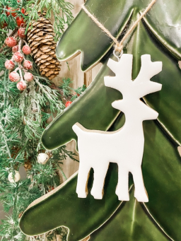Wooden Hanging Reindeer w/ White Enamel 4.25x6in