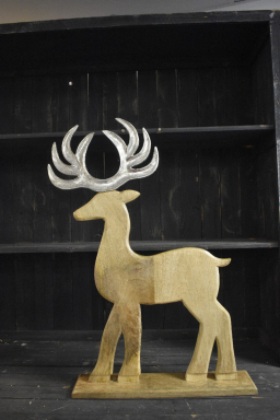 Wooden Reindeer 20x31in