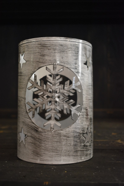 Snowflake Cutout Iron Container 6x9in