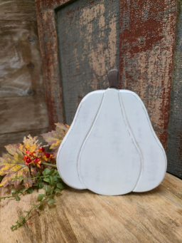 White Pumpkin Sitter 7x8in
