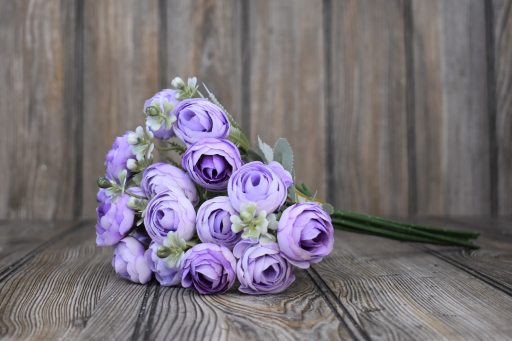 Lavendar Ranuculus Pick 13in