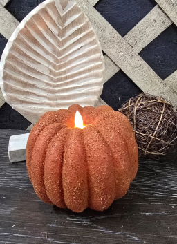 Chunky Moving Flame Grunge Pumpkin 6x5in