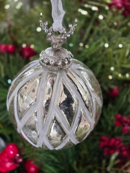 Woodland Whisper with Deer Head Ornament 4.3in