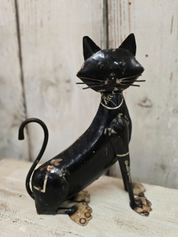 Black Iron Cat 7.5x3.5x10.25in