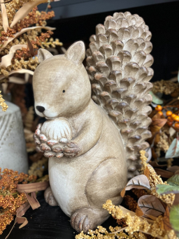 Sammy Resin Squirrel 15in