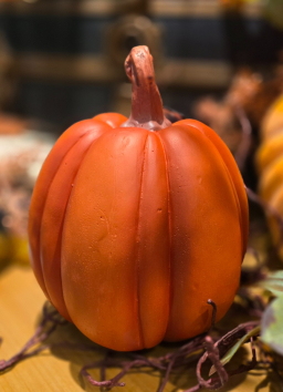 Peaches Pumpkin 8x8x10in