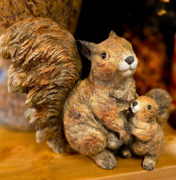 Hugging Squirrels 11x5x9in