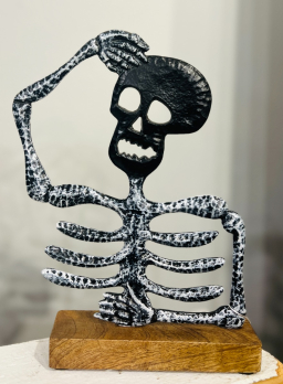 Saluting Skeleton 7.5x10in