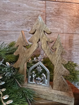 Nativity In Trees 8.1x6.3in