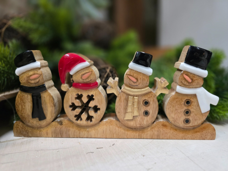 Snowman Family 5x11in