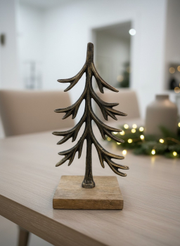 Metal Downswept Tree 4x10in
